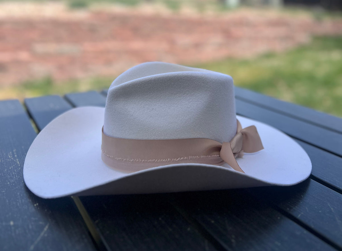 FEDORA | WHITE