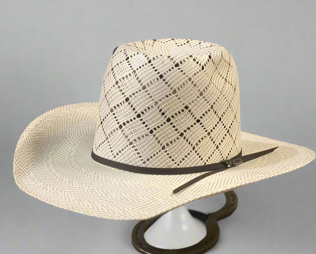 Twister Beehive 3 3/4" Brim Shorty